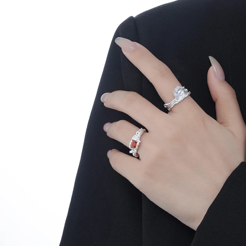 Granatring mit Alien-Textur und Zirkonia R1248