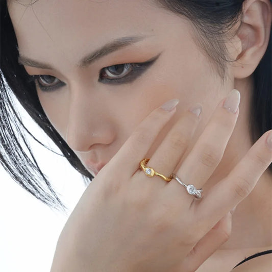 Alien Textur CZ Ring R1258