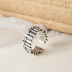 Antiker Zaun Unregelmäßiger Ring R152