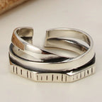 Antiker Ring mit Schraubenstruktur R141