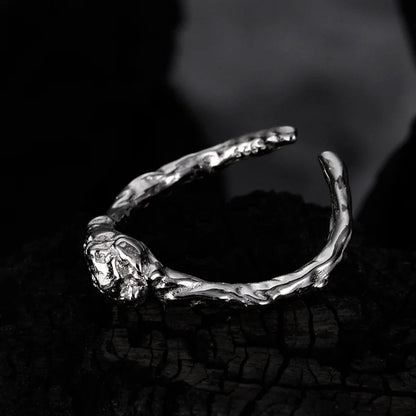 Unregelmäßiger Ring mit Rindenstruktur R1275