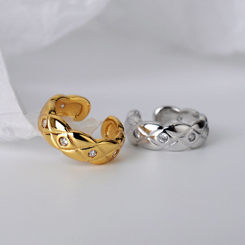 Kreuzmuster Dicke Ohrringe E1007 1 Stück