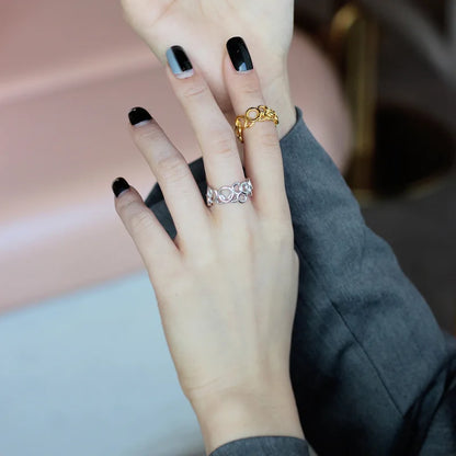 Massiver Ring mit geometrischen Gliedern R1149