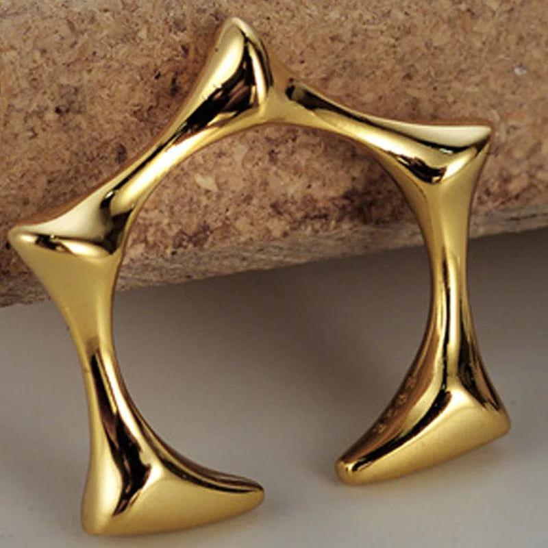 Offener Ring mit geometrischem Stern R1138