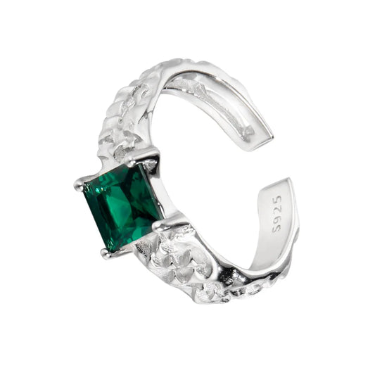 Gehämmerter unregelmäßiger CZ-Ring R1244