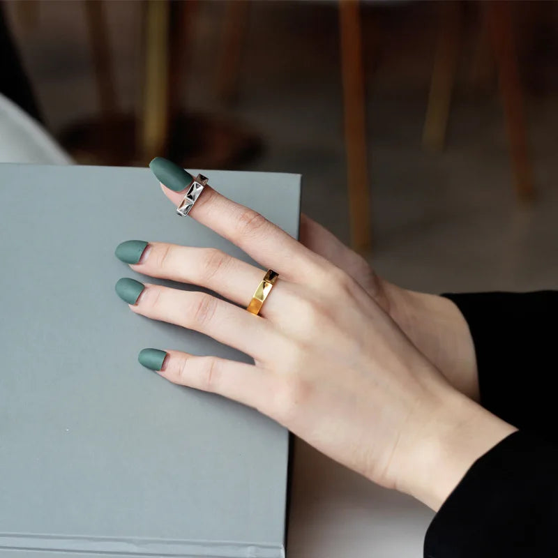 Dicker geometrischer Ring R1153