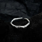 Einzigartiger Ring mit grobem Muster R1225