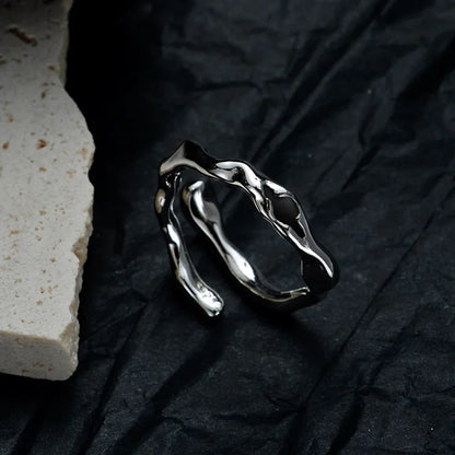 Ring mit unregelmäßigem Alien-Muster R124