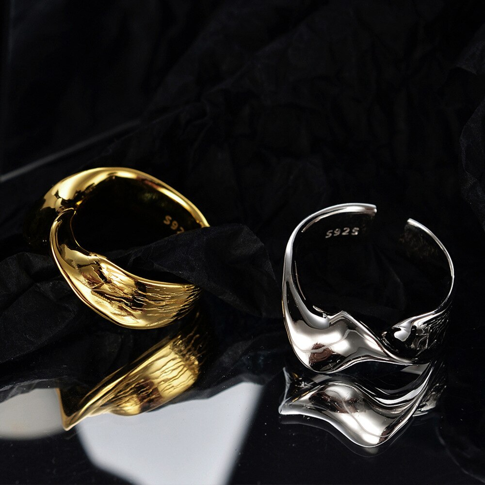 Offener Ring mit unregelmäßigem, dickem Muster R1111