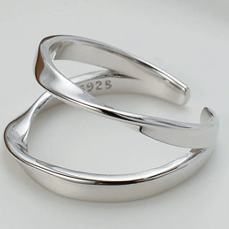 Ring aus unregelmäßig verdrillten Drähten R1130