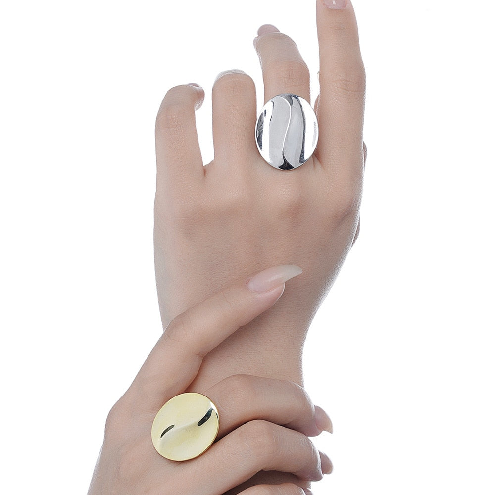 Ovaler, gewellter, klobiger Ring R1184