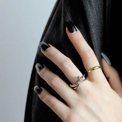 Offener Liquid Twist Ring R1131