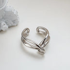 Offener Liquid Twist Ring R1131