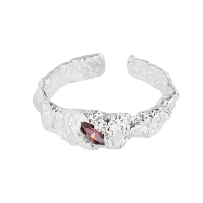 Robuster Ring mit Marquise-Zirkon R1191