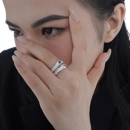 Robuster Ring mit Marquise-Zirkon R1191