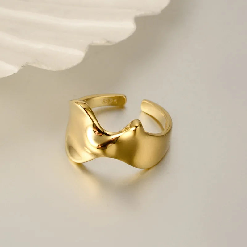 Unregelmäßiger offener abstrakter Ring R1146