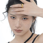 Klobiger Ring mit Alien-Textur R1249