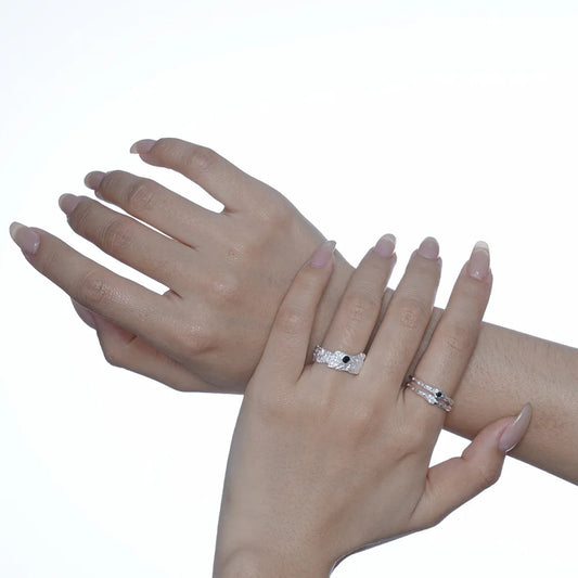 Mattierter, klobiger, unregelmäßiger Ring R1210