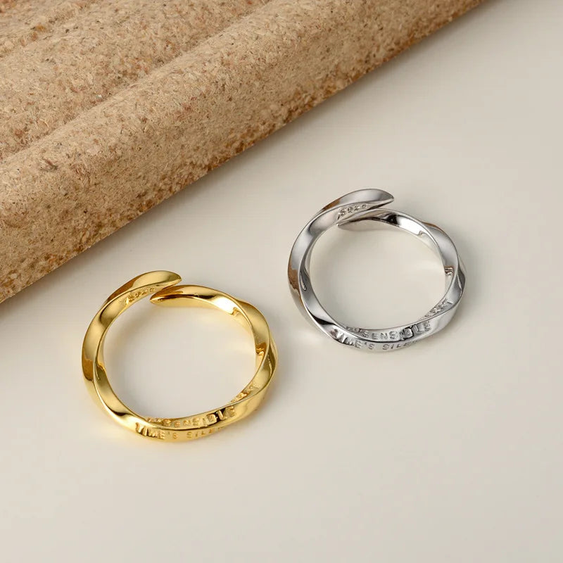 Offener Mobius-Band-Ring R1151