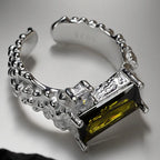 Olivgrüner CZ-Ring mit unregelmäßigem Muster R1188