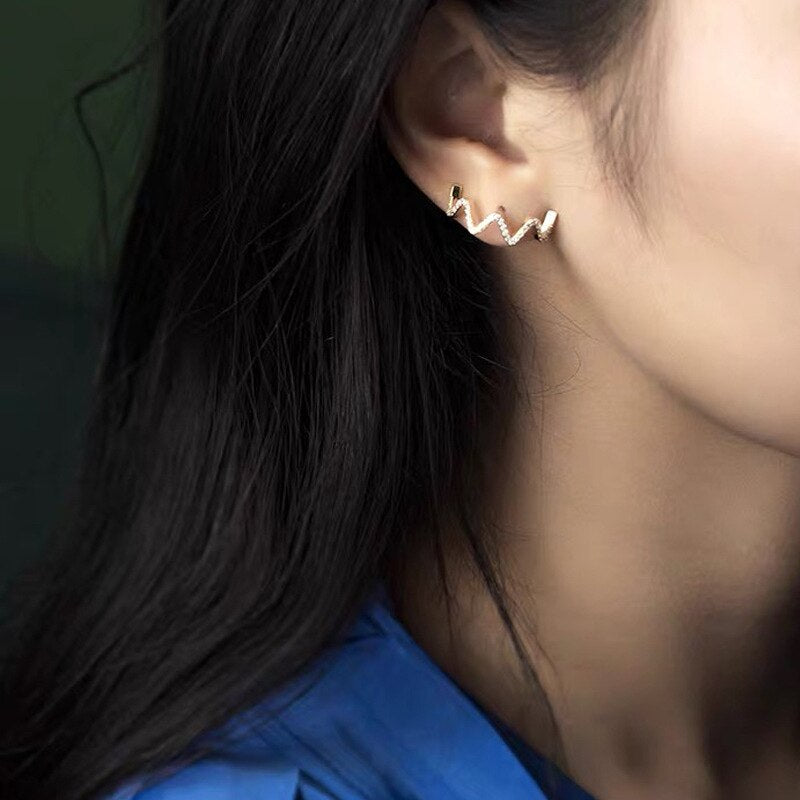 Filigrane Ohrringe mit gepflastertem Zirkonia E1002