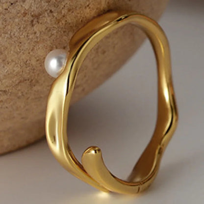 Minimalistischer Ring mit Muschelperlen R1034