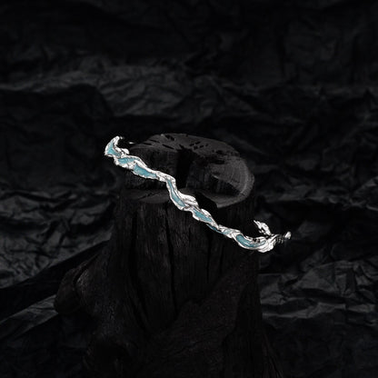 Alien Blau Emaille Scrunched Armreif B1011