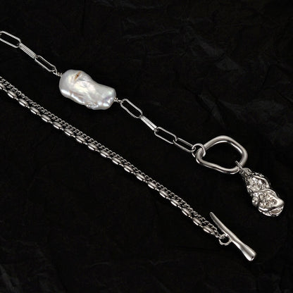 Halskette mit Barockperlen und gezogener Kette N1035