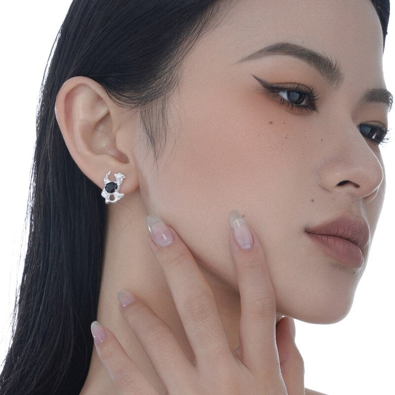 Matte Ohrstecker mit Rüschen E1215