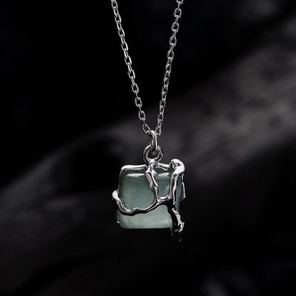 Grüner Jade Unregelmäßiger Anhänger N1051