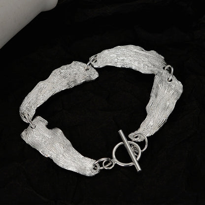 Gliederarmband mit faltigem Blattmuster B1039