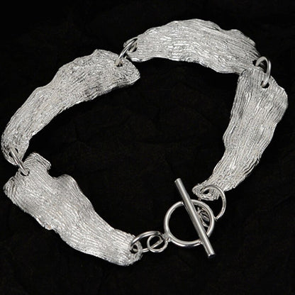 Gliederarmband mit faltigem Blattmuster B1039
