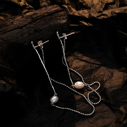 Borque Perlen-Ohrring mit langer Kette E1179