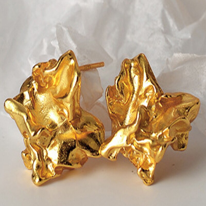 Unregelmäßige Ohrstecker mit gerüschtem Alufolieneffekt E1165