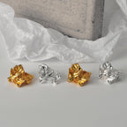 Unregelmäßige Ohrstecker mit gerüschtem Alufolieneffekt E1165