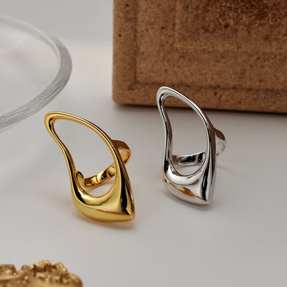 Langer abstrakter asymmetrischer Ring R1077
