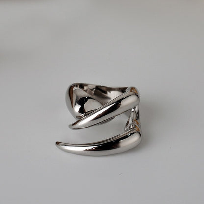 Offener Ring mit Krallenelement R1046