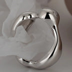 Unregelmäßiger Ring mit verschnörkelter Flüssigkeit R1107