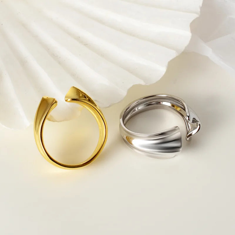 Gewellter breiter Ring R1154