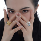 Breite Ringe mit blauem Zirkonmuster R1195
