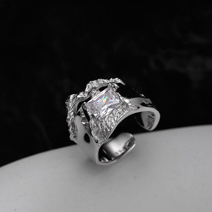 Ring mit quadratischem Stein und Alien-Muster R1198