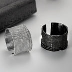 Breiter offener Ring mit Stoffstruktur R1264
