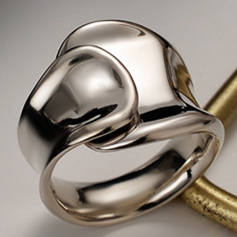 Breiter, gewellter, klobiger Ring R1106