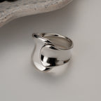 Breiter, gewellter, klobiger Ring R1106