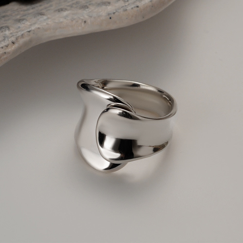 Breiter, gewellter, klobiger Ring R1106