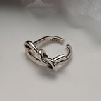 Antiker Ring mit Drahtknoten R164