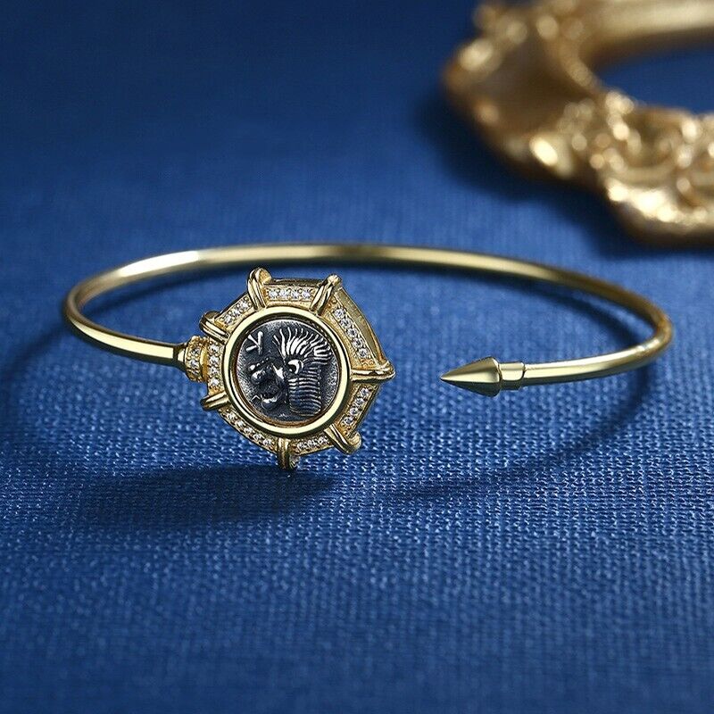 Brüllender Löwe Armreif D1009