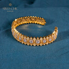Armband mit floralem Laubsägenmuster 6040