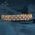 Armband mit floralem Laubsägenmuster 6040
