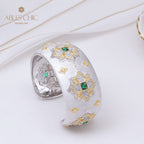 Dichtes Laubsägen-Smaragd-Blumenarmband 5232